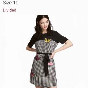 Dividend by H&M black and white gingham dress with appliqué size 10